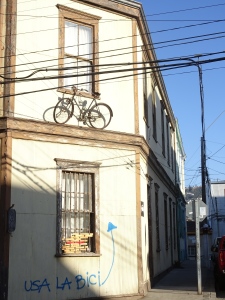 Bicicleta en el edificio. 